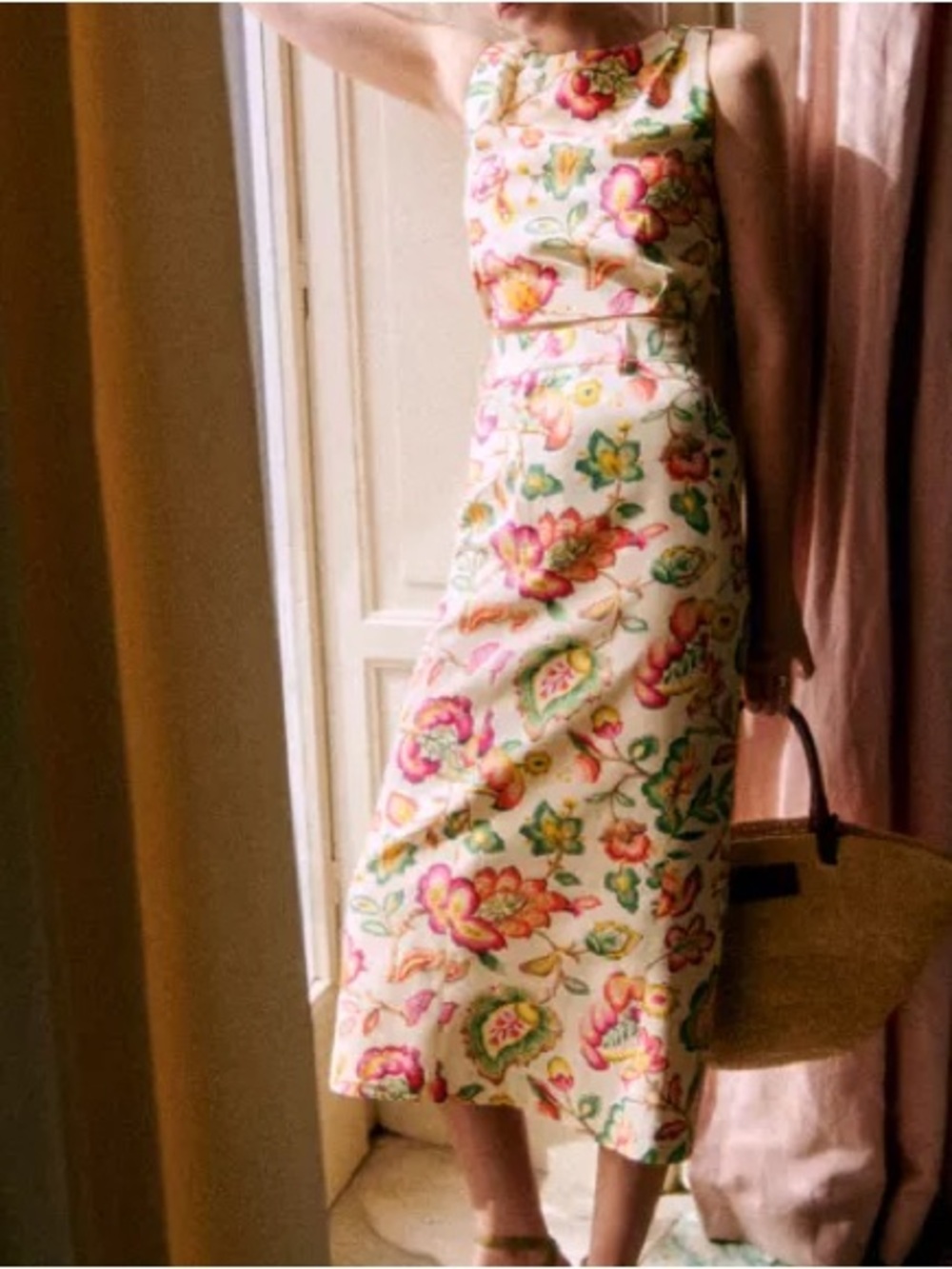 Sezane Floral Norma Skirt in Cream, Pink and Green (Aria Print) - Picture 2 of 4